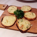 Garlic bread from Rosmarino!