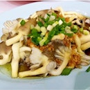 Oyster Mushrooms in Soy Sauce from Restoran Lou Wang in Ipoh!
