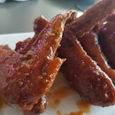 Sticky Wings
#yangnumchicken #chickenwings
#sgfoodies #sgfoodie #foodiesg #foodblog #instafood #instafoodie #instafoodsg #igsg #sgig #igsgfood #sgigfoodies #foodiesofinstagram #sgeats #eatsg #hungrygowhere #foodphotography #singaporeeats #sgfoodlovers  #igfoodie #sgfoodblogger #dailyfoodfeed #burpple