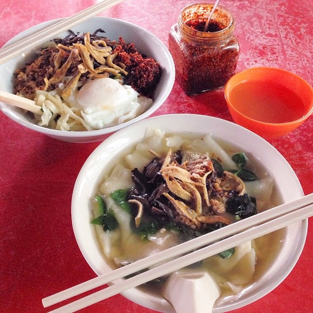 Pan mee (rice flour noodle) @ Third Mile (Batu 3), Jalan Ipoh 
Located at the road side stalls along Jalan Ipoh Police Station, this Pan Mee stall opens from early lunch till late evening.