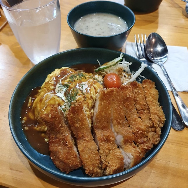 Crispy Chicken Omurice with Demi-glace Sauce
