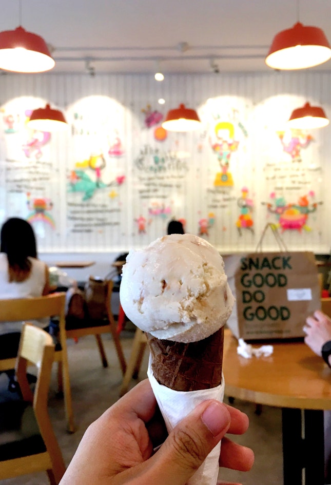 Single Scoop Cone Ice-Cream ($4.20)