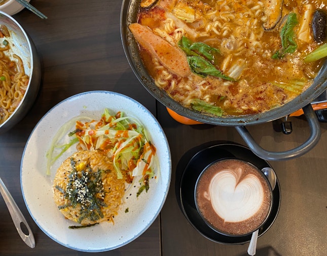 Hearty Korean food at a neighbourhood cafe