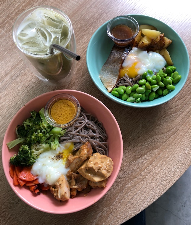 Affordable And Healthy Grain Bowls Or Drinks To Bond With Your Friends At Arab Street