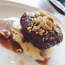 Sticky Toffee Pudding w/ @mmmaelicious #sweet #dessert #foodporn #instafood