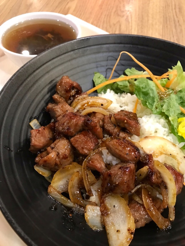Chewy tender grilled beef cubes [Grilled Beef Set $8.90]