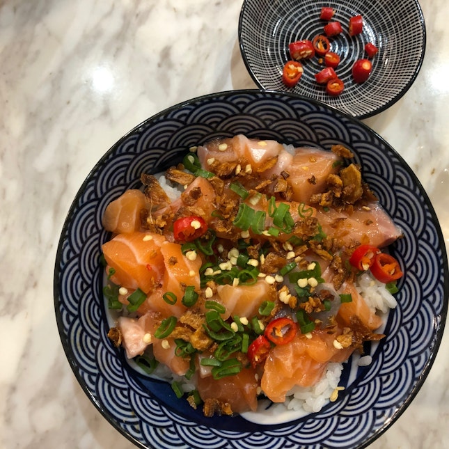 Spicy Salmon Don