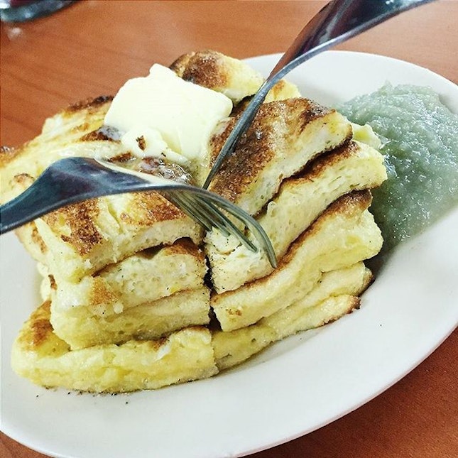 Legendary French toast from Tong Ah!