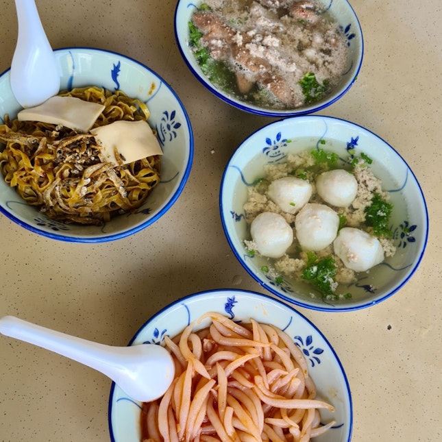 Fishball Noodles + Sliced Abalone Minced Meat Noodles