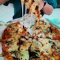 Yellow Cab Pizza Co. (Lucky Plaza)