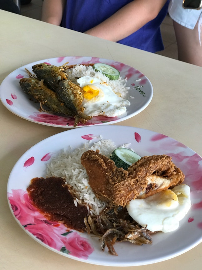 Nasi Lemak Changed My Life (Disclaimer: Might Not Do The Same For You, But It Did To Me)