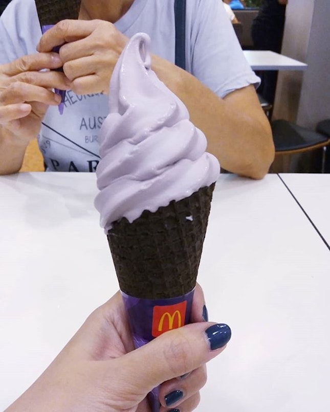 🍠🍦Tried the new Purple Sweet Potato Waffle Cone (S$2) from Mcdonald's Singapore.