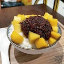 Mango Snowflake with Black Glutinous Rice