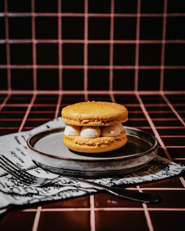 ◾American Cheesecake Macaron [$12]
