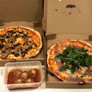 Delicious Pizza & Arancini!!