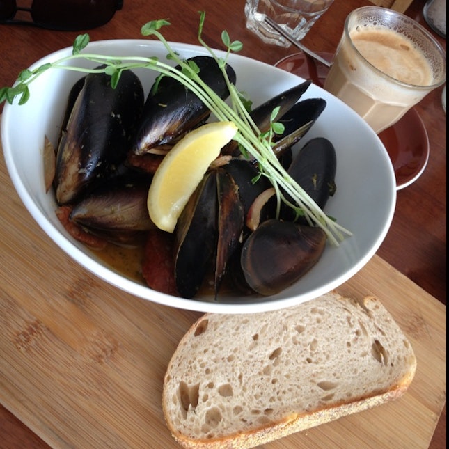 Coconut Curried Mussels With Smokey Chorizo And Sourdough