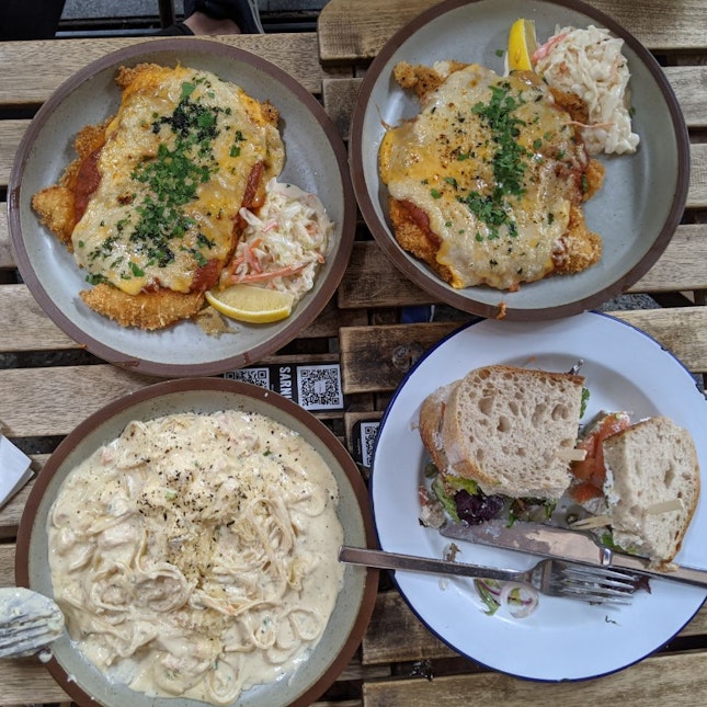 Salmon spaghetti & sandwich & Chicken