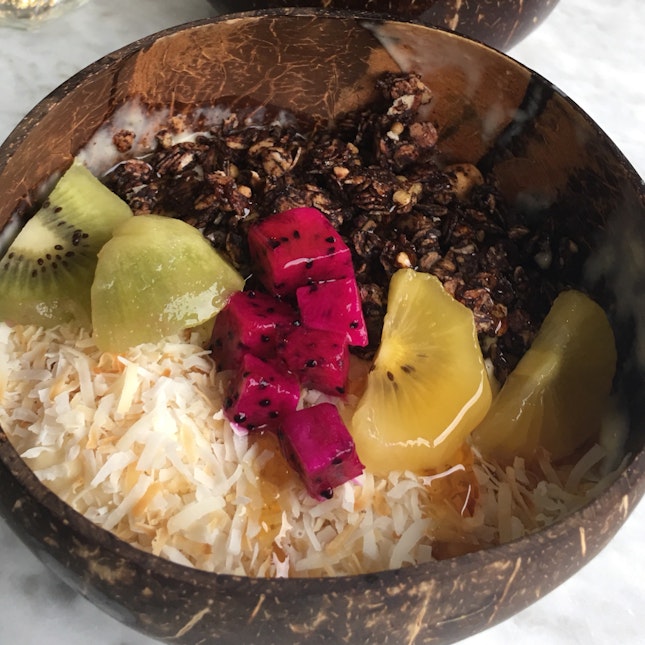 Smoothie Bowl + Lemonade ($9.50 With Burpple Deal)