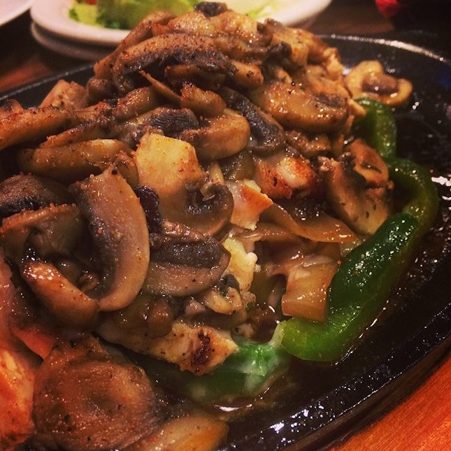 Mushroom Jack Fajita #mushroom #chicken #fajita #food #foodporn #instafood