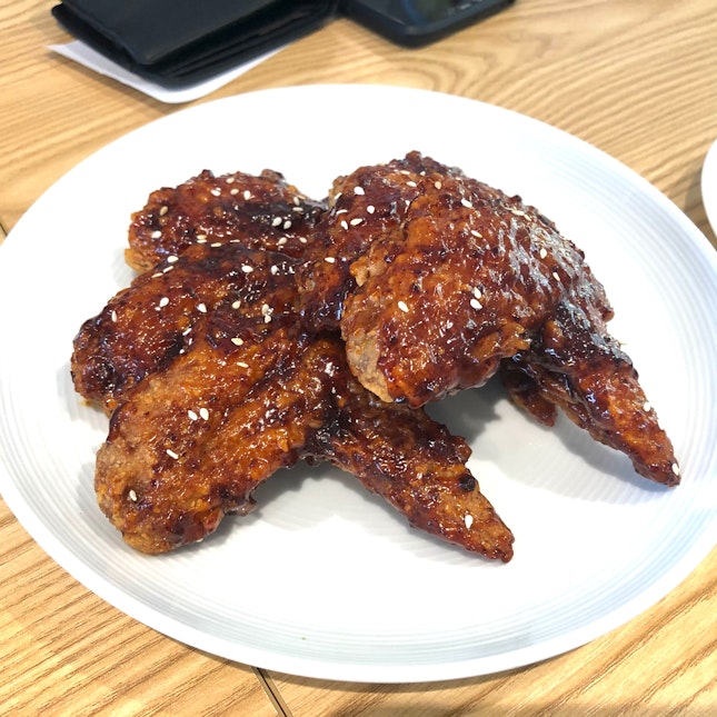 Can’t Be A Successful Korean Cafe Until You Can (Korean Chicken) Wing It!
