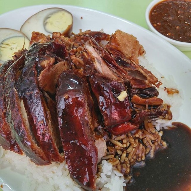 After a whole day & night of catching Pokemon on #pokemongo, all I want now is my plate of never-fail-to-satisfy roast duck & roast meat rice from my fave Fatty Cheong that's drenched with savoury sauce & paired with delicious chilli.