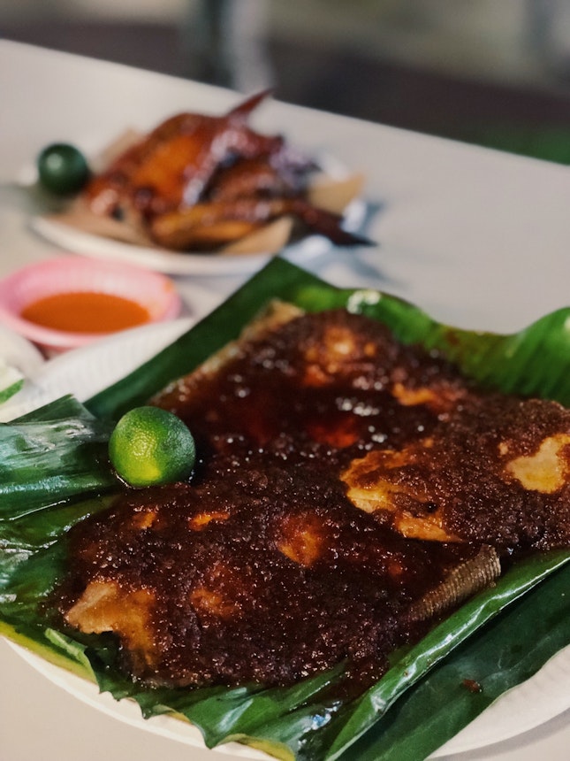 🐟 BBQ sambal stingray (Guan Kee Grilled Seafood)
