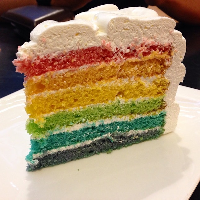 Fruity Rainbow Cake?!