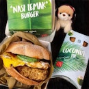LEGIT Nasi Lemak burger from @mcdsg, launched in conjunction with Singapore Food Festival.