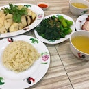 Wee Nam Kee hainanese chicken rice 威南记海南鸡饭 😋 ⠀⠀⠀⠀⠀⠀⠀⠀⠀
⠀⠀⠀⠀⠀⠀⠀⠀⠀
⠀⠀⠀⠀⠀⠀⠀
⠀⠀⠀⠀⠀⠀⠀⠀⠀
⠀⠀⠀⠀⠀⠀⠀⠀⠀⠀⠀
⠀⠀⠀⠀⠀⠀⠀⠀⠀
⠀⠀⠀⠀⠀⠀⠀
⠀⠀⠀⠀⠀⠀⠀⠀⠀
⠀⠀⠀⠀⠀⠀⠀⠀⠀
⠀⠀⠀⠀⠀⠀⠀⠀⠀
⠀⠀⠀⠀⠀⠀⠀
⠀⠀⠀⠀⠀⠀⠀⠀⠀
#burpple #burpplesg #hungrygowhere #sgeats #ilovefood #igfood #instayum #whati8today #exploresingapore #eatoutsg #foodie #instafoodsg #openricesg #food52  #sgigfoodies #foodiesg #sgcafe #cafesg  #Igfoodie #chickenrice #asianfood #spcfavouritemakan 
#新加坡 #新加坡美食 #吃貨 #美食 #美味 #美味しい #相機食先 #夕食