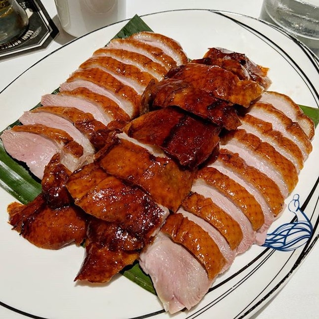 The Early Fatback: Signature Slow Roasted Duck from Forbidden Duck (@forbiddenduck.hk), a new concept by Hong Kong three-Michelin star celebrity chef Alvin Leung launched at Marina Bay Financial Centre.