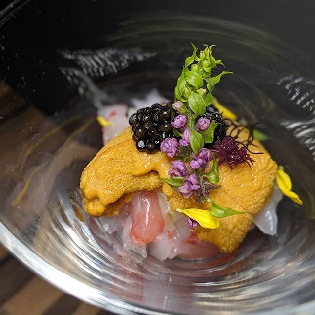 The Early Fatback: Le Tetsuya (siberian caviar on bafun uni atop crushed amaebi dripped in white miso sauce) from the Multiple Foodgasm Kaiseki 6-course menu at Uni Gallery by OosterBay (@unigallerysg).