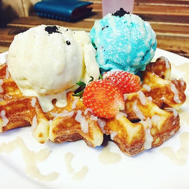 Waffles with Pandan and Chocolate Chip and Mint Ice Cream ($12)