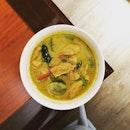 Green Curry Chicken 🐔🐔🐔 .