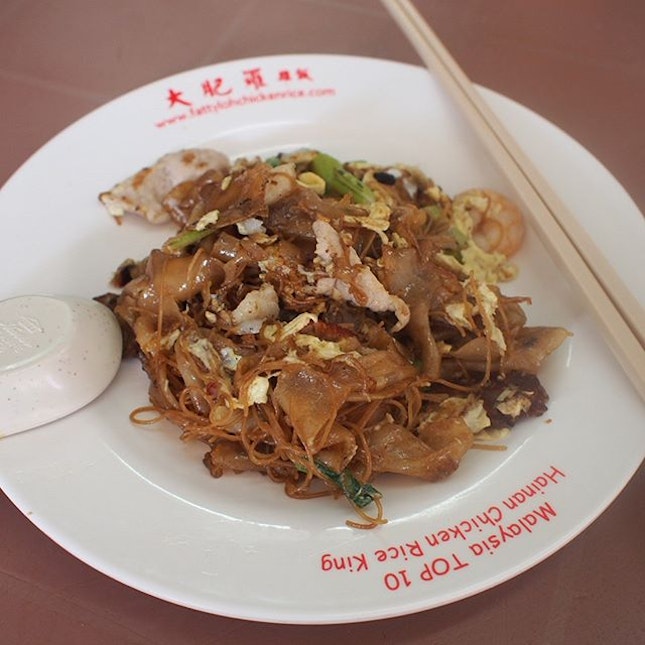 The dry hor fan (干炒河粉) has that really nice wok hei taste.