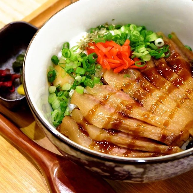 Who can resist a good bowl of Chashu don?! Not me that’s for sure. [Lunch Set]