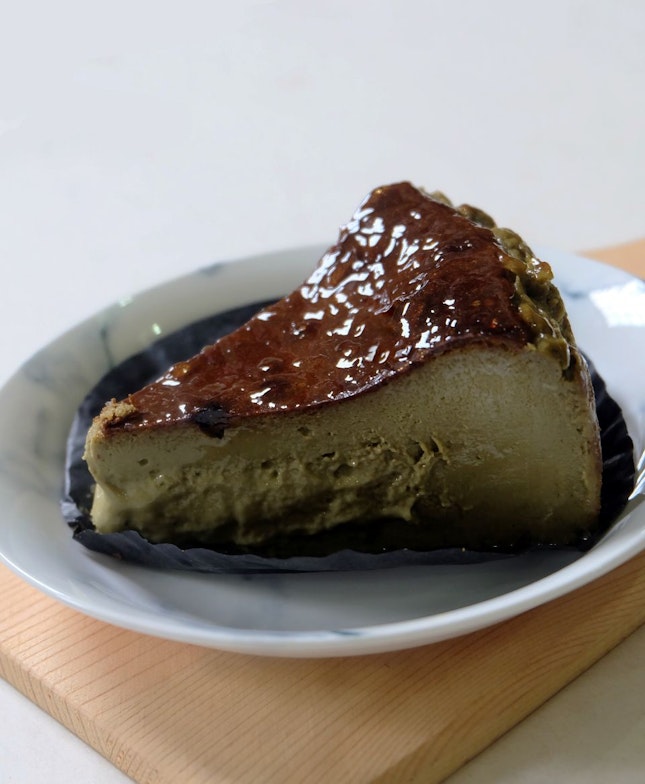 Hojicha Basque Burnt Cheesecake