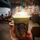 Beat the heat, grab a cuppa Double Chocolate Green Tea Frappucino from your nearest Starbucks ❄️❄️