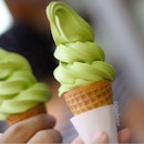 It's Monday and I really need some matcha ice cream to start the week!