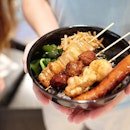 Dinner fuelled by the {Yakitori Bowl} from @TeppeiDaidokoro || loving some but not all of their sticks such as the quail egg, sausage, chicken ball and chicken skin

One piece of advice, swipe past all the Yakitori and launch into the huge portion of rice and pickles.