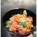 Okay, so I cheated a little and had the {Kaisendon} served up in a proper bowl instead of the usual flimsy take-away containers to entice you just that bit more

This $16 bowl seems a lot more worthwhile than the syokudo version which only benefits those who luxuriate in the power of customisation.