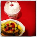 light #dinner of baked #potato & #strawberry shake at #wendys