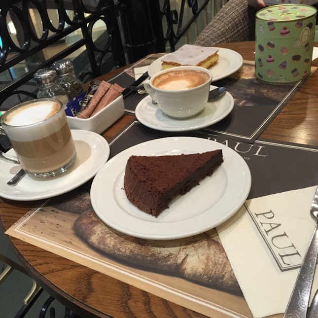 French Coffee And Desserts