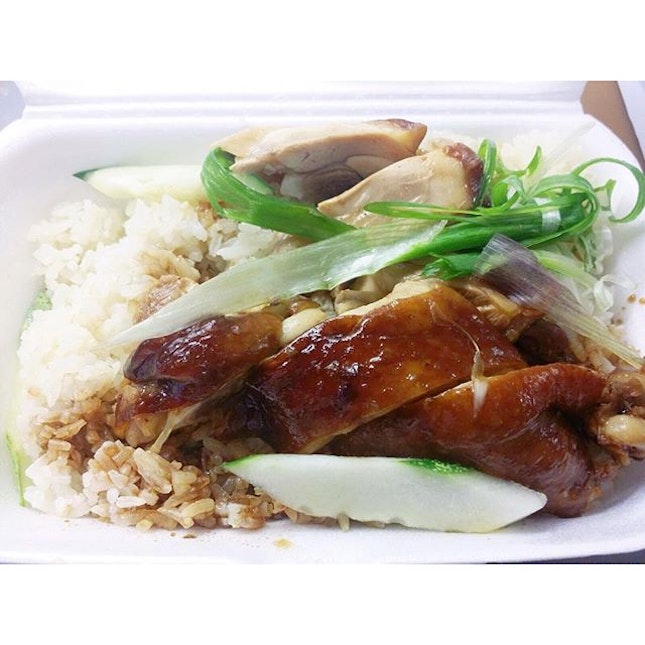 Soy Sauce Chicken Rice ($5.00) @ Original Chiew Kee Noodle House

My all time favourite Soy Sauce Chicken Rice.