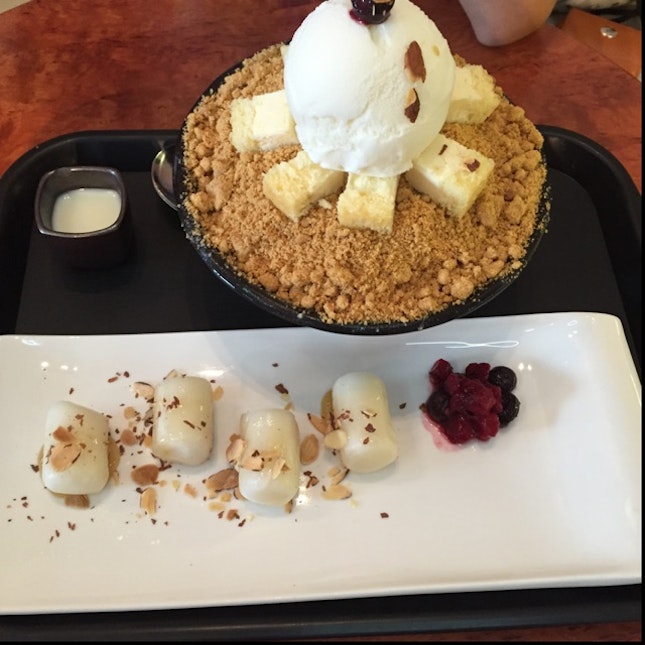 Cheesecake Bingsu And The Ka-rei Rice Cake