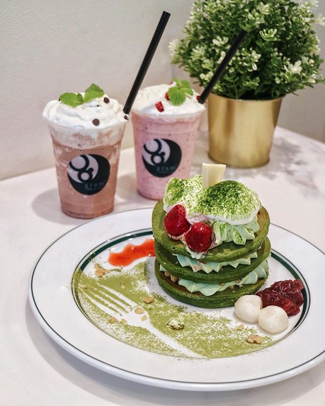 There’s always a smile with pancakes~ Delight in @gram_pancakes_singapore Winter Special, Azuki Matcha Pancakes ($16.90).