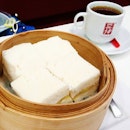 Steamed bread with kaya butter and a good cuppa Teh-O siew dai; much-needed fuel for the long day ahead.