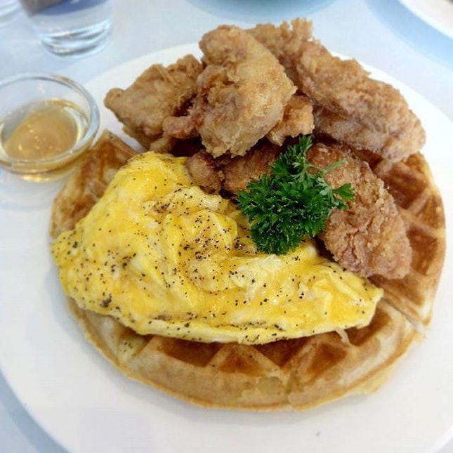 Chicken Waffle (3.9/5) Yummy chicken tenders and scrambled eggs served on waffle.