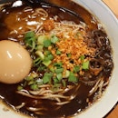 Kuro-Aka Ramen (4/5) aka Black Garlic Spicy Pork Soup with a piece of pork that melts in your mouth 🤤🤤