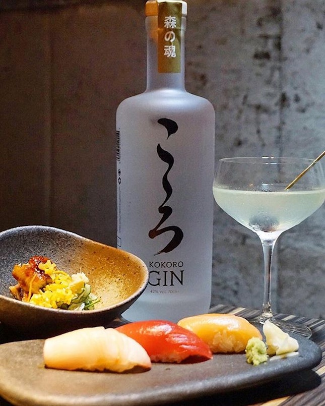 Kokoro Gin ($150/bottle)
Attended last night's launch party @CacheSingapore (tapas bar embedded in @IZYSingapore) for this Japanese-themed London Dry distilled gin (42% alc), first in our country!