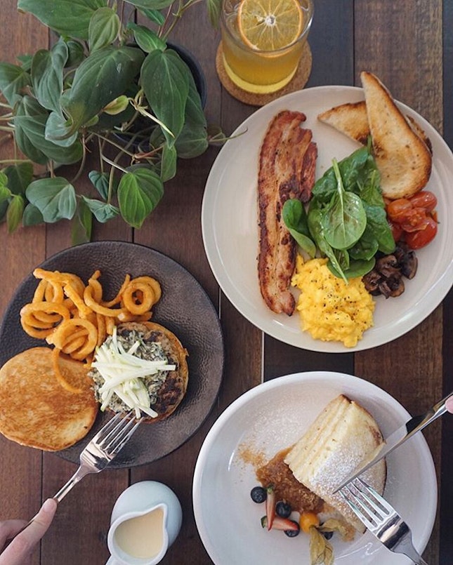 Occupying the space of the now-defunct Botanist, @cheeky_allday takes over the spot at Neil Road with its friendly casual neighborhood all-day-dining space within the CBD area that people can visit and catch a friendly face.